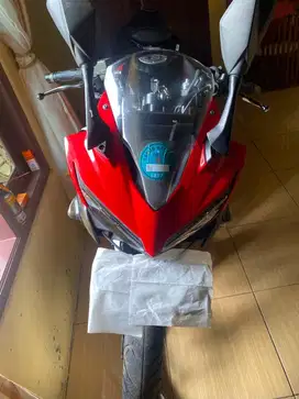 Honda CBR150R 2019