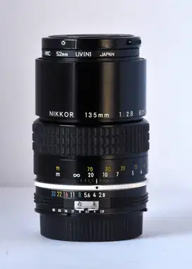 Nikon Nikkor AI/AIS Manual Lens 135mm f2.8