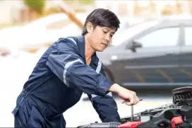 Dibutuhkan kepala mekanik bengkel mobil