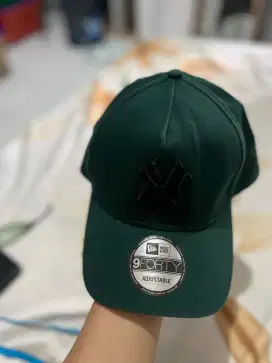 Topi new era green