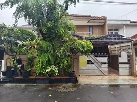 Dijual Rumah Asri 2 Lantai di Permata Timur 2 Jatiwaringin Bekasi
