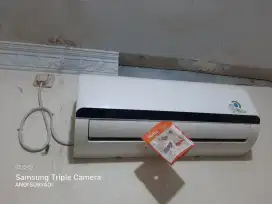 Di jual AC Midea 3/4 PK