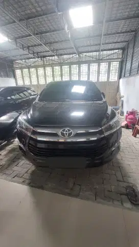 Toyota Innova 2.4 V M/T 2018 Hitam