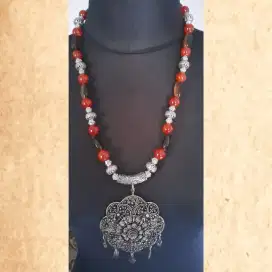 Kalung wanita elegan