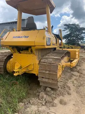 Buldozer D65 pX tahun 2012