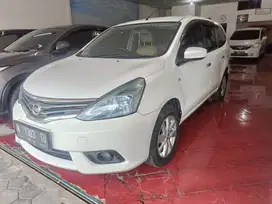 Nissan Grand livina 2014 Bensin