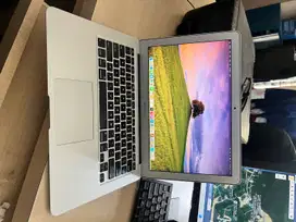 Laptop Macbook Air 2017 13 Inch