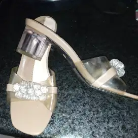 Sendal fashion wanita