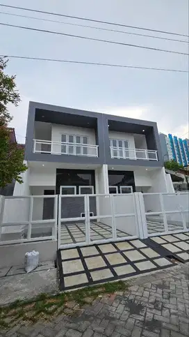 Baru gress rumah tenggilis dekat ubaya