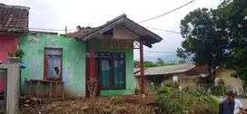 Rumah kondisi rusak tadi harga murah di ciparay bandung