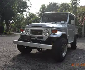 Toyota Hardtop FJ40 (1980)