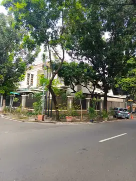 Rumah cocok untuk kantor di daerah elit Panglima Polim Jaksel