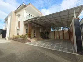 DiJual Rumah Mewah berkonsep villa Di Blitar,Kandang Kambing dan Lahan