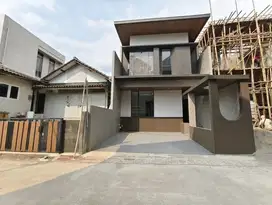 Dijual Rumah Baru 2 Lantai  Setraduta Bandung Utara SHM