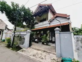 Rumah 2 Lantai Serengan Solo Kota Harga Terjangkau (DR)