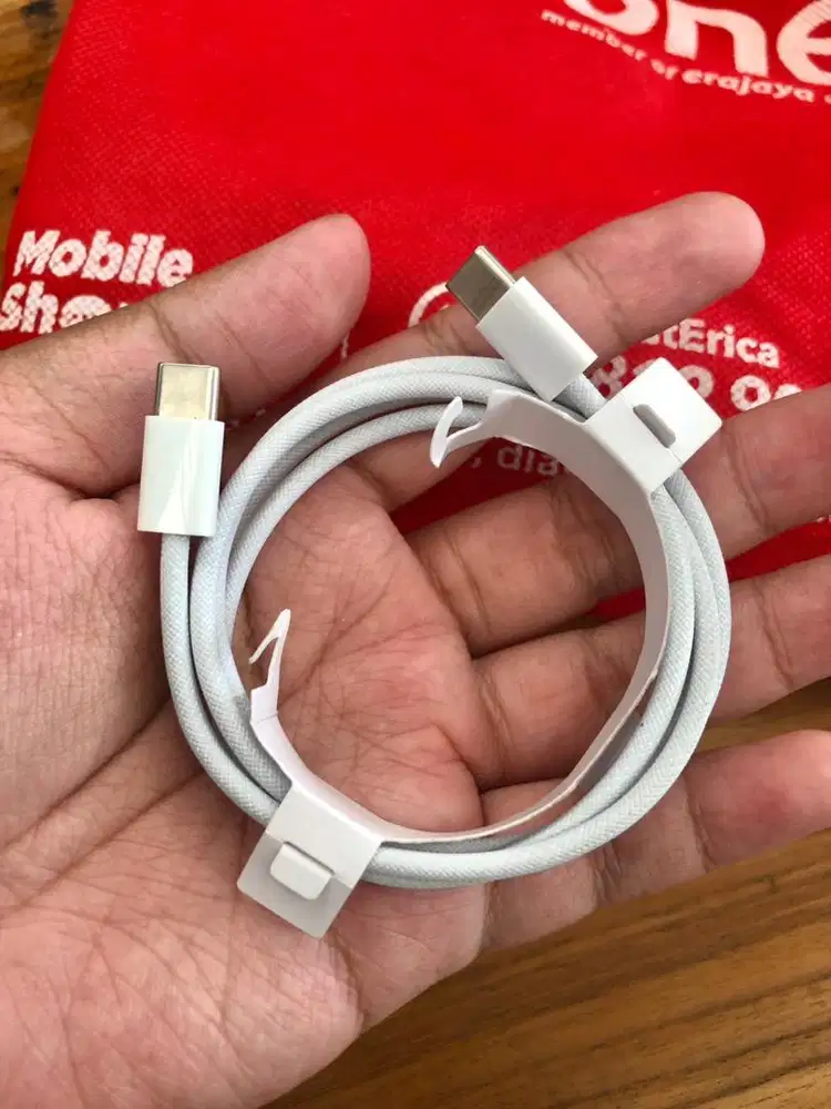 Charger Iphone 15