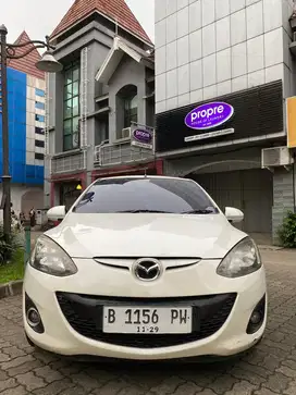 Mazda 2 2012 Bensin