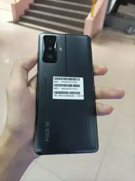 Poco F4 GT 5G ram 12/256 mulus