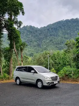 Toyota Kijang Innova 2013 Bensin Manual KM Low Fullset