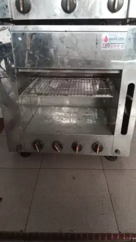 Oven pandangan ayam