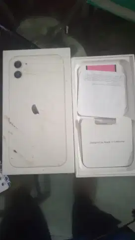 Karduuuss Orijinaaal IP 11 + karduuuss airpod minus kotor agak rusak