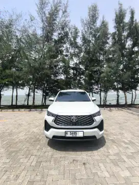 KM 19rb - Innova Zenix V CVT Bensin 2.0