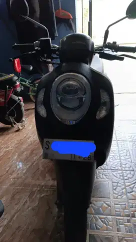 DIJUAL Scoopy prestige keyless 2023