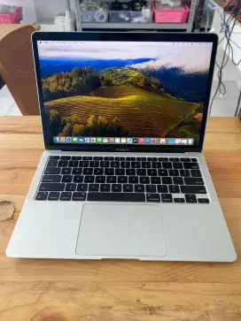 Macbook air M1 2020 8/256gb