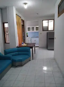 Jl. Gunung Mas disewa rumah dalam perumahan lipi furnished