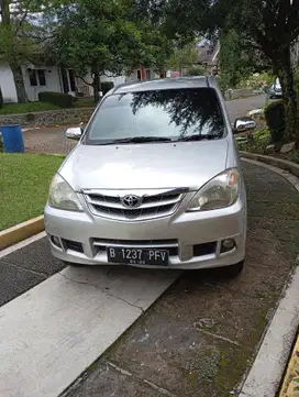 Toyota Avanza 2010 Bensin