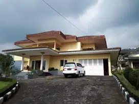 Villa Sejuk di Puncak, Tugu Cisarua Jawa Barat