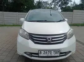 Honda Freed 2012 Bensin