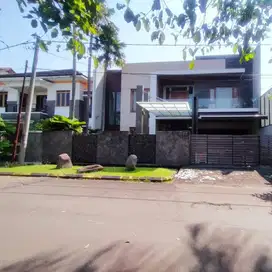 Dijual Rumah Cantik Siap Huni Batununggal full furnish mewah