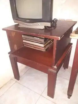 Meja Tv jati apa ada nya sesuai poto