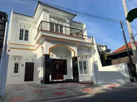 Diskon 100 Juta: Dijual Rumah 2 Lantai Jogja Dekat ke UPN Depok Sleman