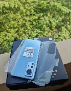 Xiaomi 12 5G 8/256 GB Kondisi Seperti Baru