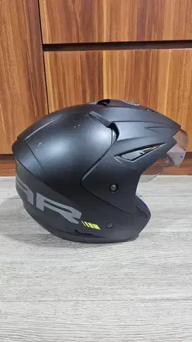 Helm yamaha Bekas kondisi sangat bagus