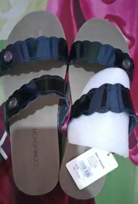 Sandal connexion hitam 37