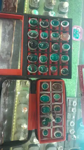 Batu bacan bahan lama