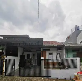 DIJUAL CEPAT RUMAH SIAP HUNI DALAM KOMPLEK