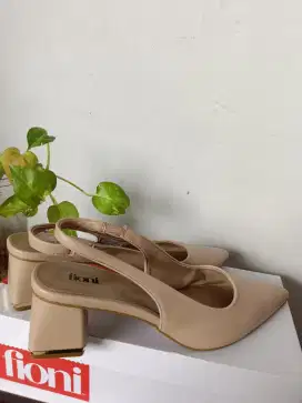 FORSALE CHOCO HEELS