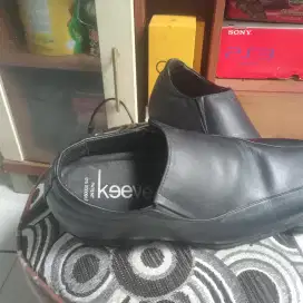 Sepatu K3Eve nomer 39