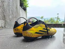 Sepatu bola adidas Sepatu bola
adidas