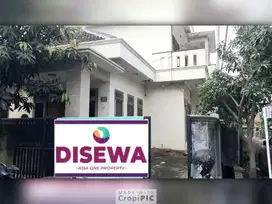 Disewakan Rumah Nyaman Ada Taman di Telaga Mas Bekasi