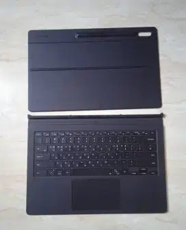 Original keyboard Samsung Tab S8 ultra with trackpad