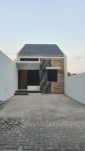 Dijual rumah baru Purwomukti barat semarang timur