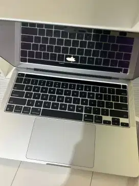 Macbook Pro M2 8/512 Touchbar Garansi Mulus Hampir Gapernah Dipake