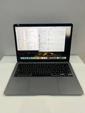 MacBook Air 2020 i3 13inch 8/256 Grey