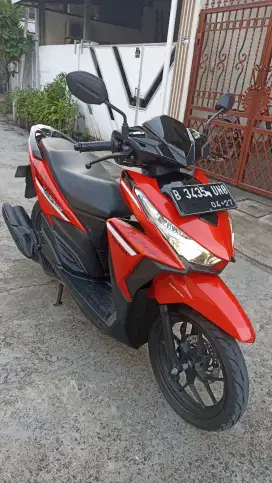 Honda Vario 125 LED CBS ISS tahun 2017.