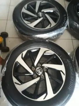 Velg Toyota New Rash TRD R.17 ori